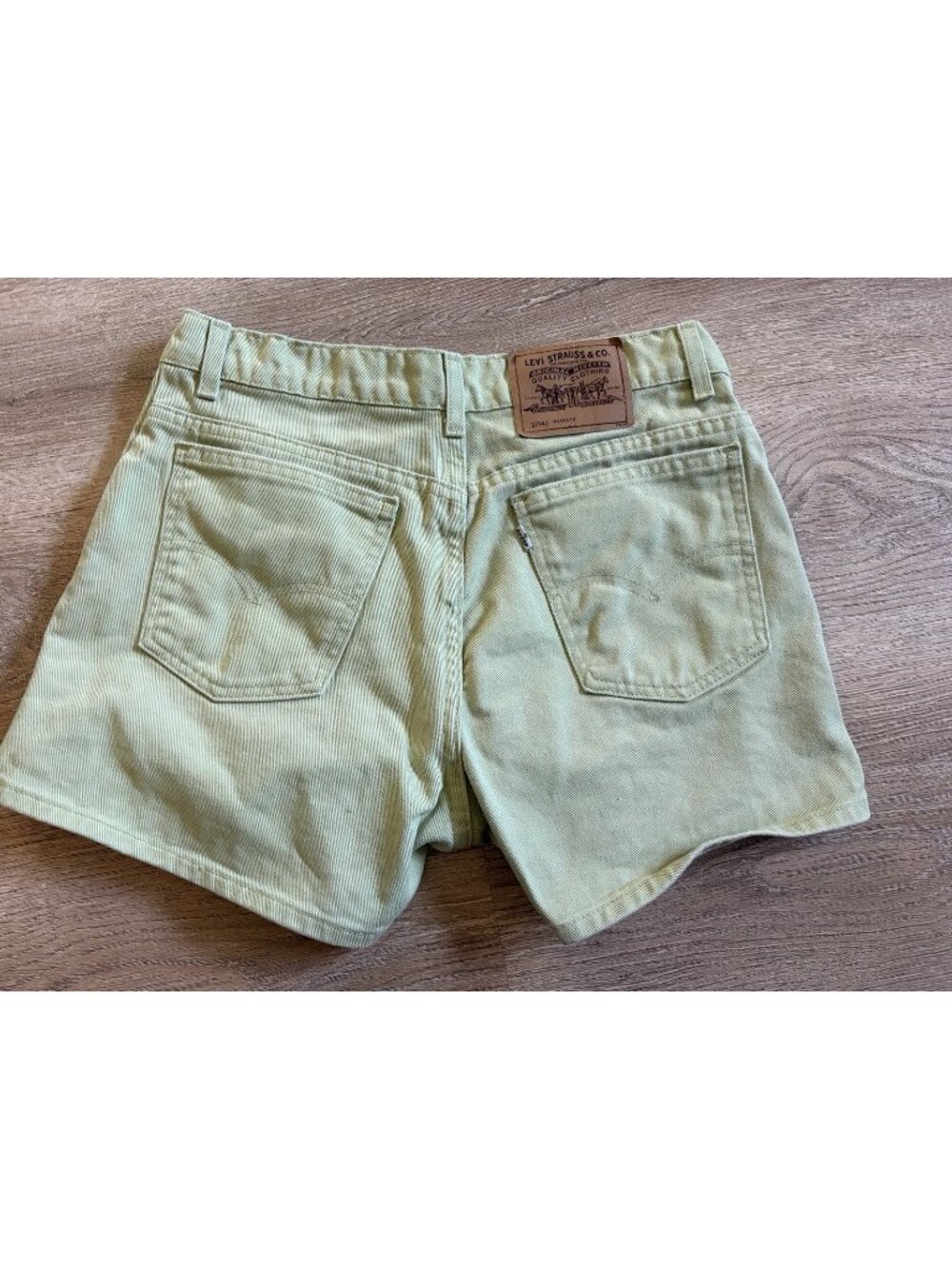 Vintage Levi's Women's/Jr's Green Denim Shorts Size 13 Jr